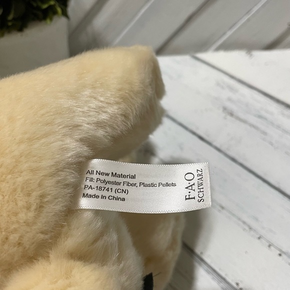 FAO Schwarz stuffed plush puppy dog - Picture 10 of 10